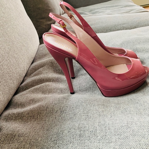 Gucci Rose Patent Leather Sling-Back - Picture 3 of 6
